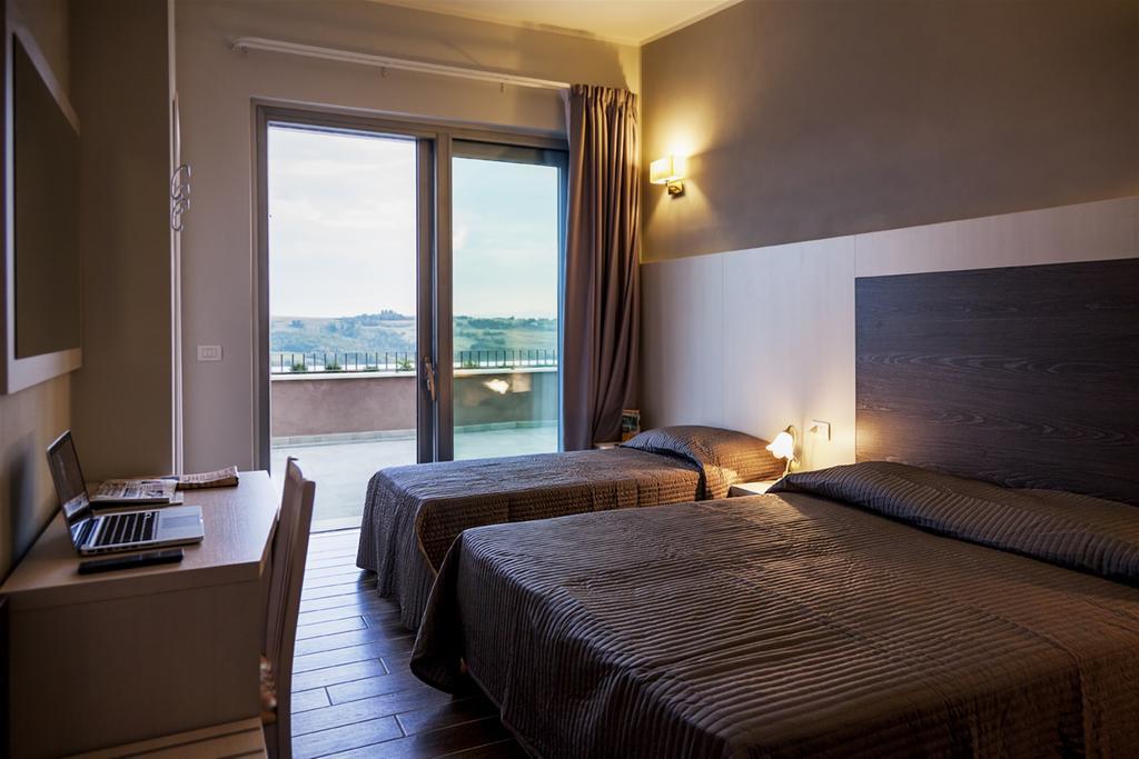 Colle San Giovanni Todi Bagian luar foto